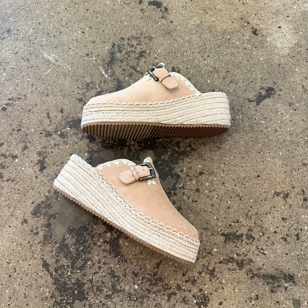 Raffia Clogs
