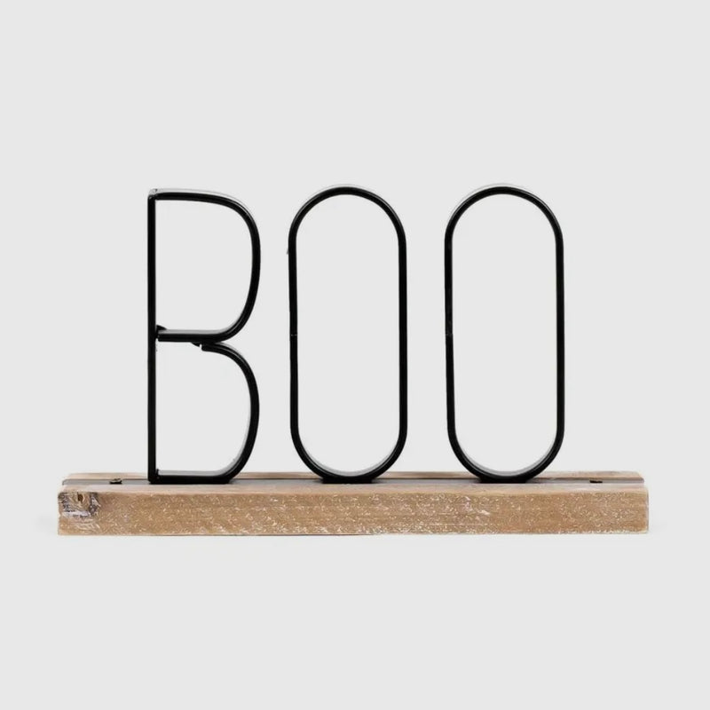 'BOO' Table Decor
