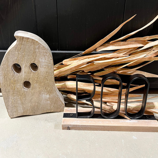 'BOO' Table Decor