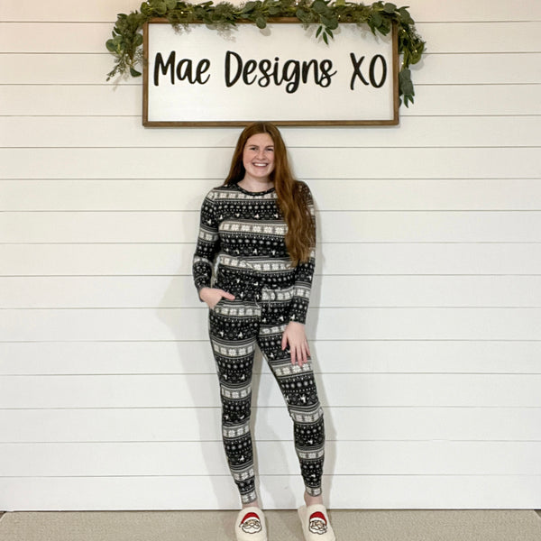 Holiday Print Pajama Set