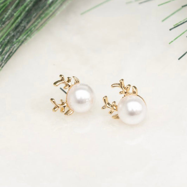 Reindeer Pearl Earrings